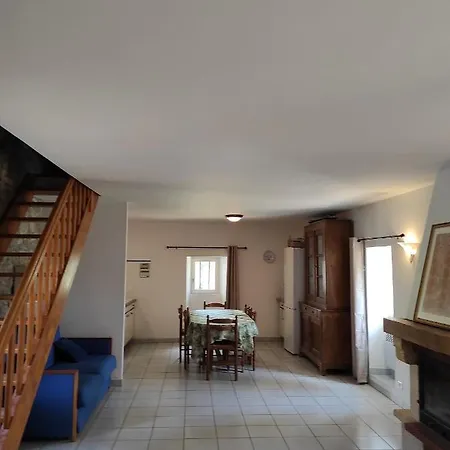 Hotel Logis Restaurant La Bastide Du Vébron 2*