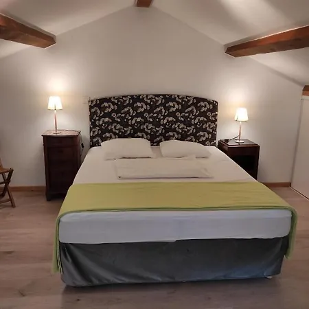 Logis Restaurant La Bastide Du Vebron מלון